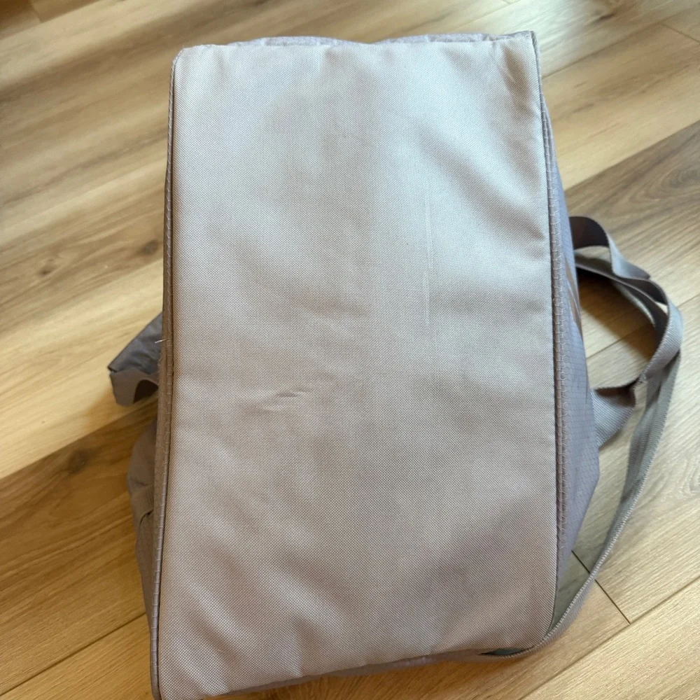 Reebok Gray Honeycomb Ripstop‎ Duffel Bag Logo
